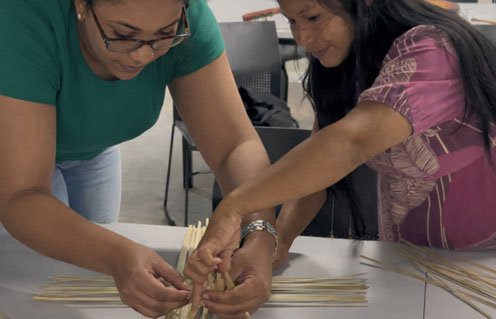 Oficina de cestaria Guarani Mbya na FTD Editora no Dia da Mulher com Instituto Vision Ações do Bem