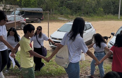 Voluntariado corporativo Odontoprev no Natal 2024 em aldeias indígenas de Itanhaém